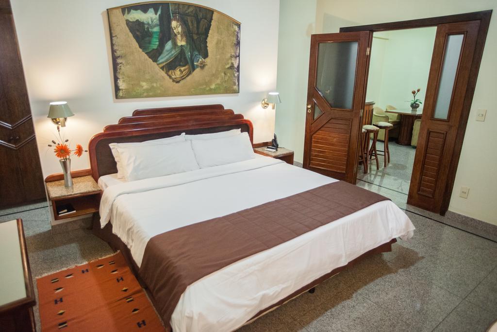Dimas Lessa Hotel Montes Claros Exteriör bild