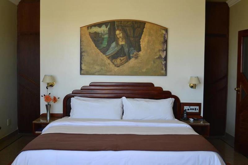 Dimas Lessa Hotel Montes Claros Exteriör bild